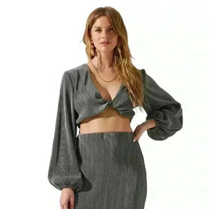 ASTR The Label “Cataleya” crop bra top plisse twist dark sage satin womens small